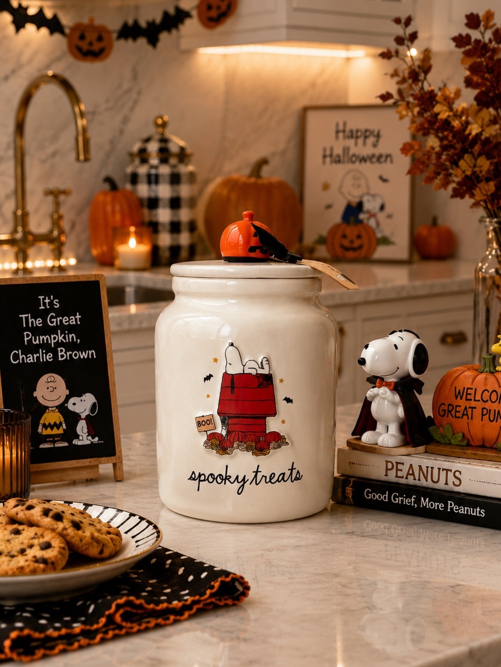 NWT Rae Dunn X Peanuts Snoopy cookie canister Halloween jar